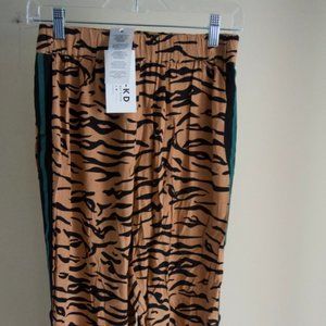 Na-kd tiger print pants